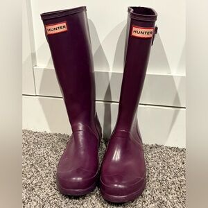 Hunter Deep Purple Waterproof Boots Womens Size 6 EU 37